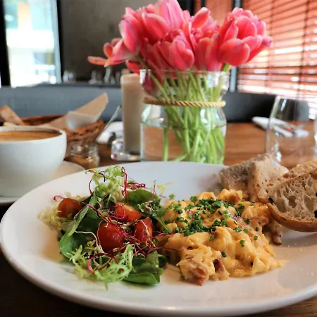 Apartamento Stylish And Spacious By Cooee *