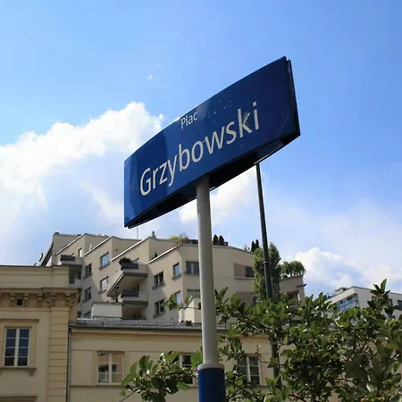 Stylish And Spacious By Cooee דירה ורשה