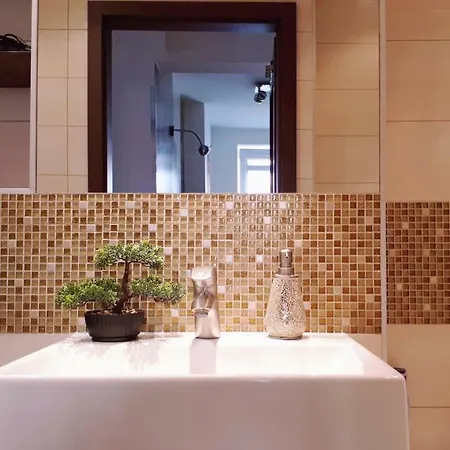 Apartamento Stylish And Spacious By Cooee *