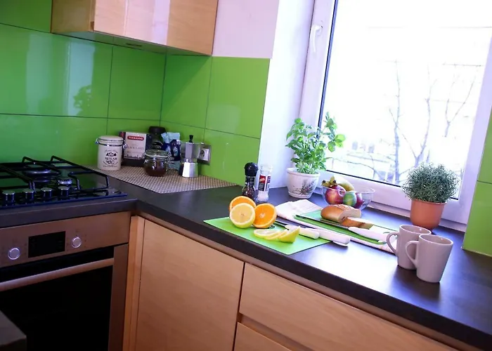 Stylish And Spacious By Cooee Apartament *