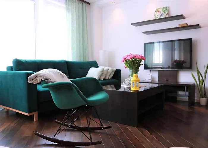 Stylish And Spacious By Cooee Warszawa